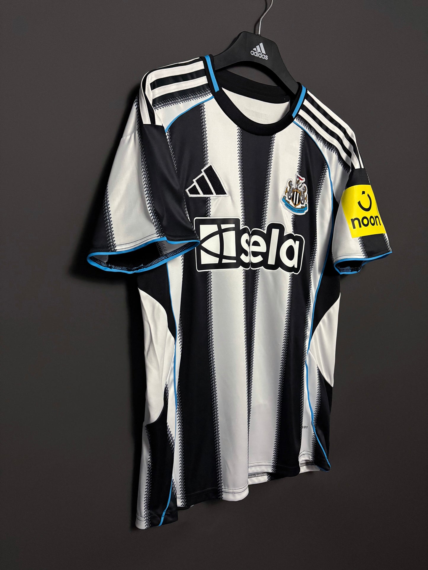 Newcastle United F.C. Jersey 25/26 (Home)