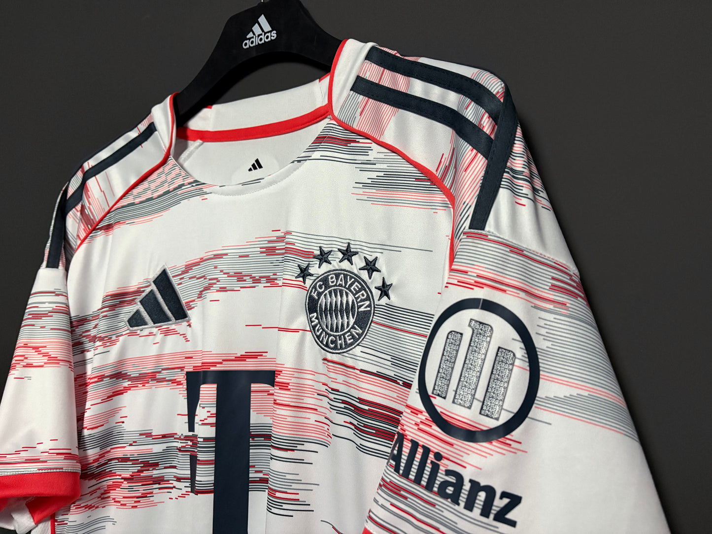FC Bayern München 25/26 Jersey (Away)