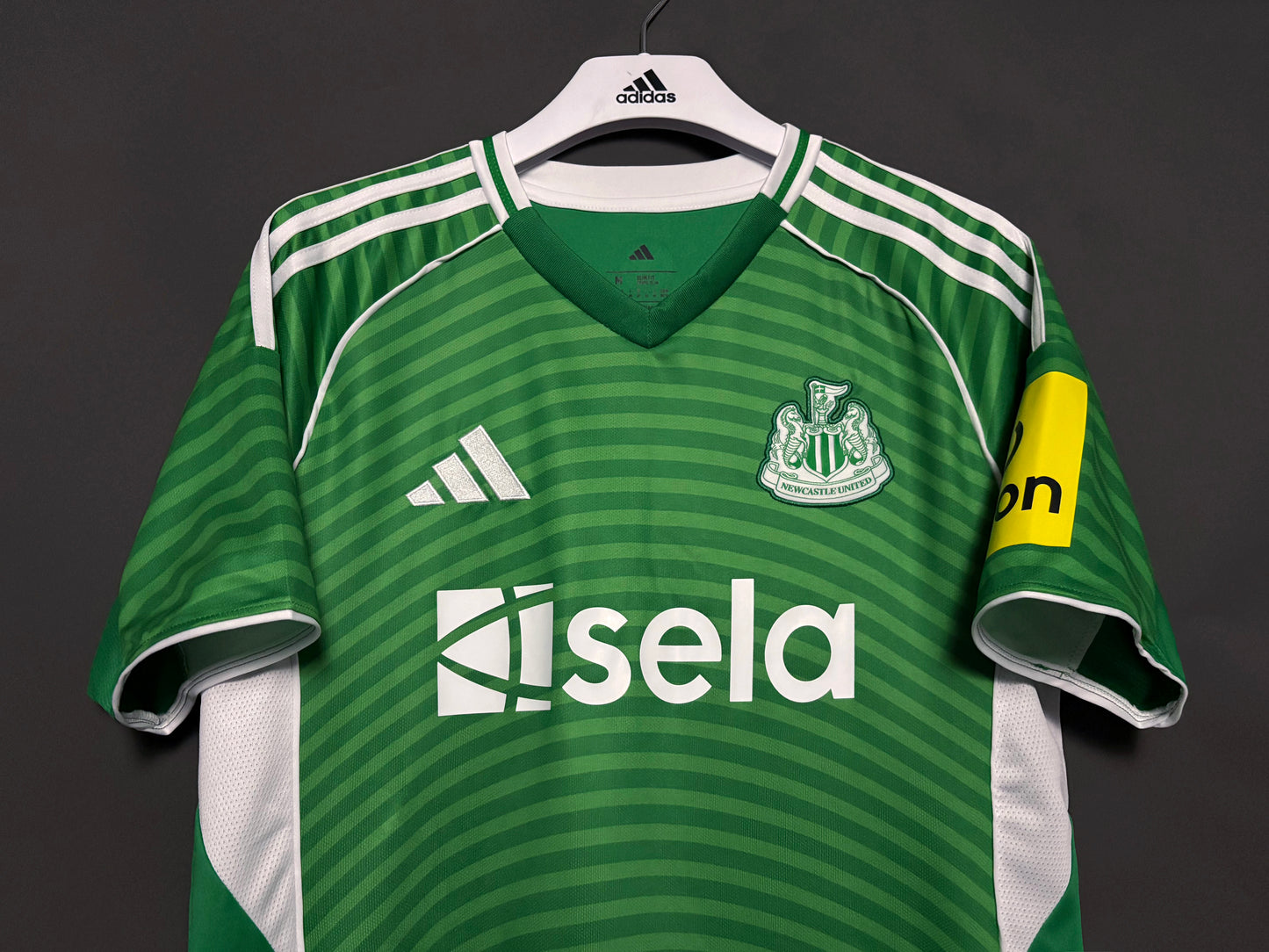 Newcastle United F.C. Jersey 25/26 (Away)